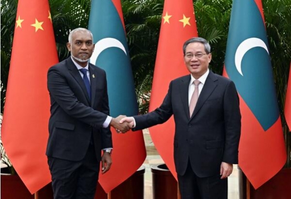 李强会见马尔代夫总统穆伊兹