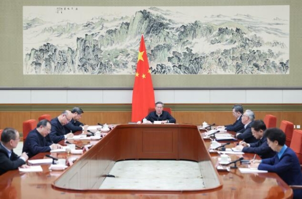 李强主持国务院第六次专题学习