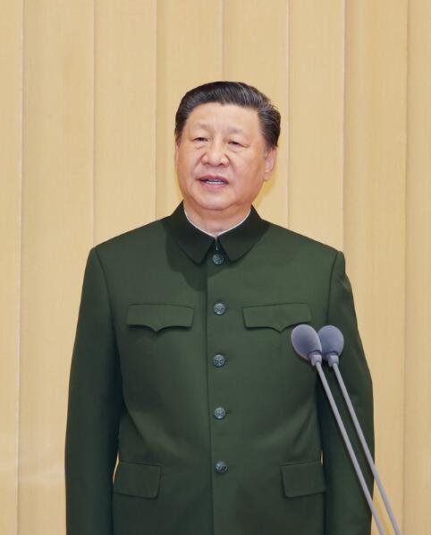 中国人民解放军信息支援部队成立大会在京举行 习近平向信息支援部队授予军旗并致训词