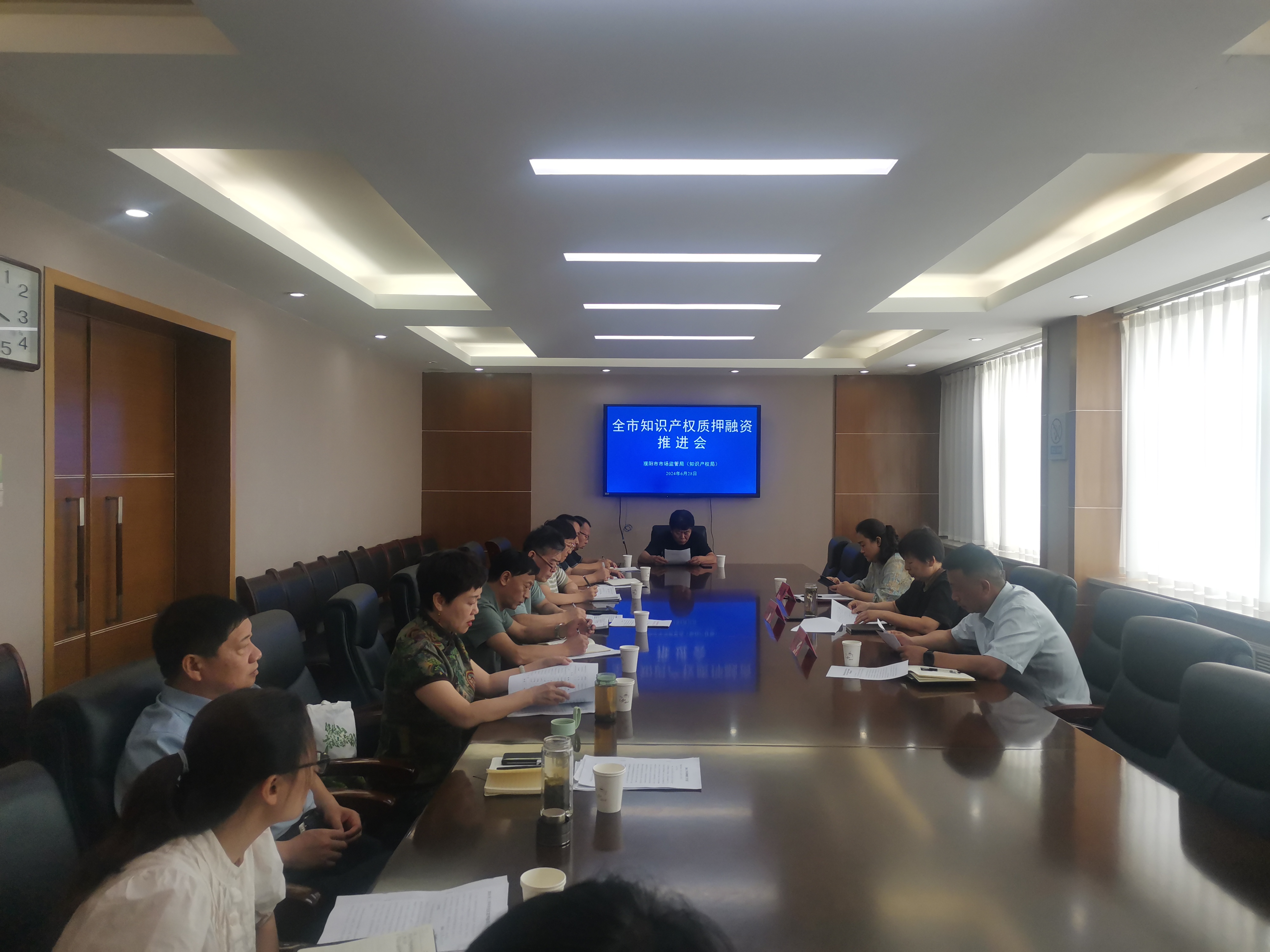 597937450.jpg 597937450.jpg