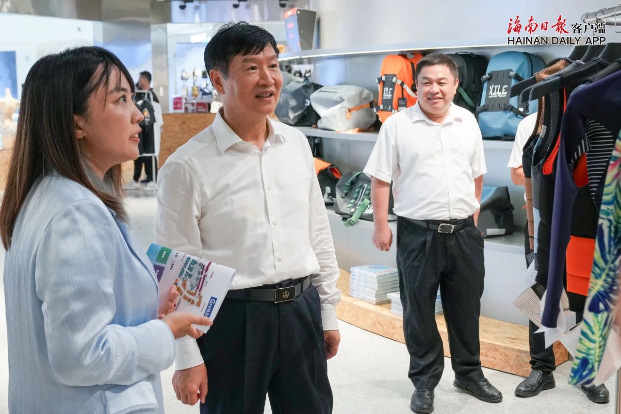 刘小明在万宁市调研抓有效投资促经济高质量