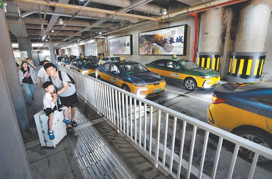 北京南站北枢纽出租车调度站试运营 北京南站北枢纽出租车调度站试运营