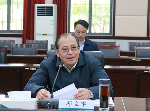 邓立军到四川建筑职业技术学院调研3 邓立军到四川建筑职业技术学院调研3