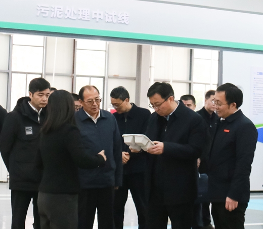 邓立军到四川建筑职业技术学院调研2 邓立军到四川建筑职业技术学院调研2