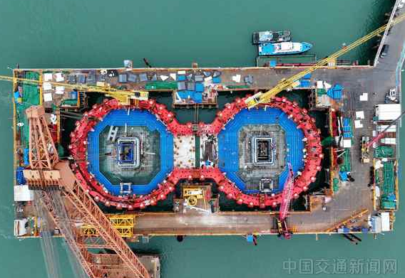 厦金大桥（厦门段）刘五店航道桥西主塔正式