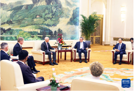 李强会见美国国会众议员代表团 李强会见美国国会众议员代表团